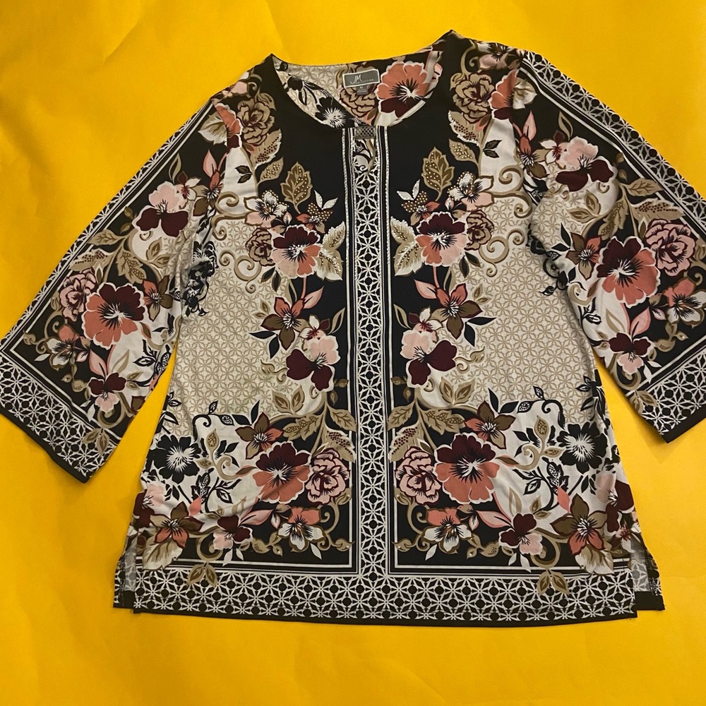 Women flower blouse